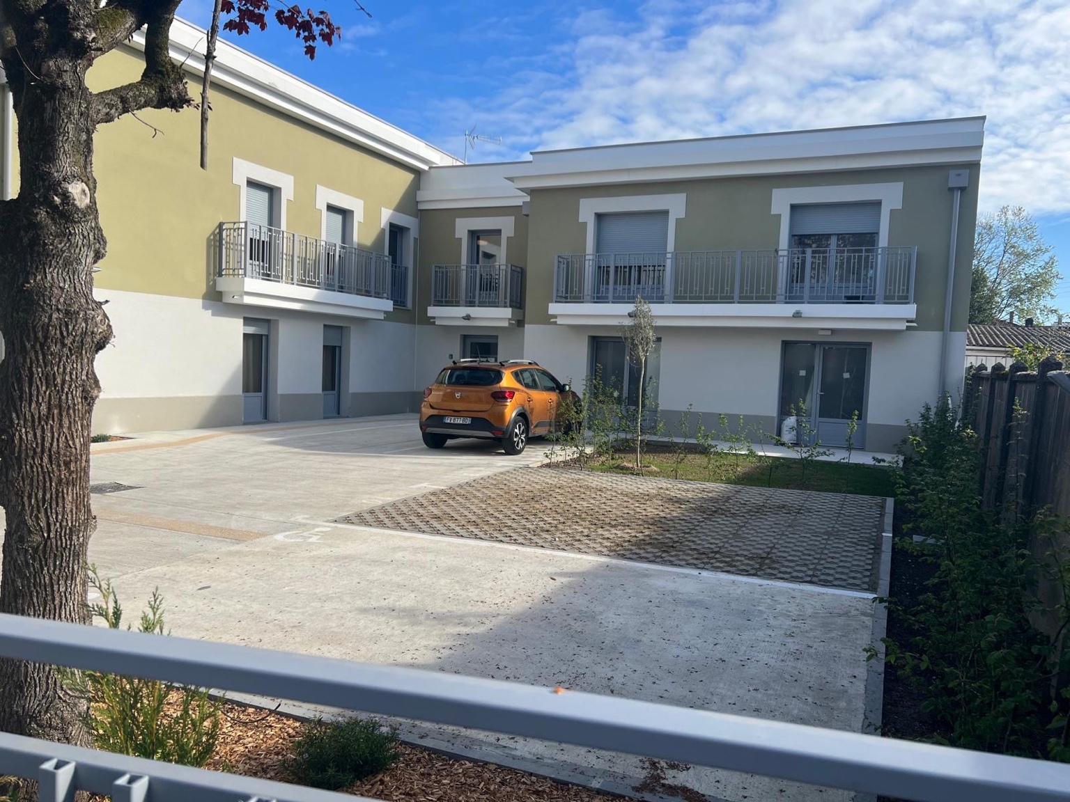 Ensemble de logements R+1 au Bouscat