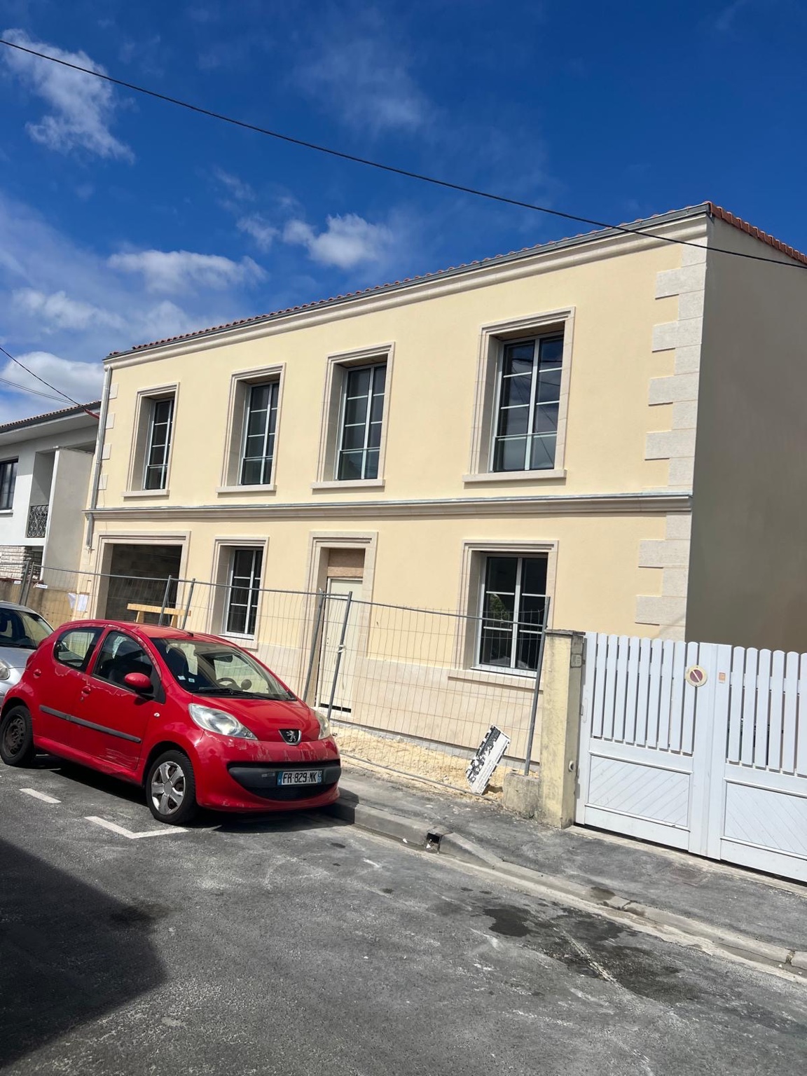 Façade d'une maison R+1 à Mérignac
